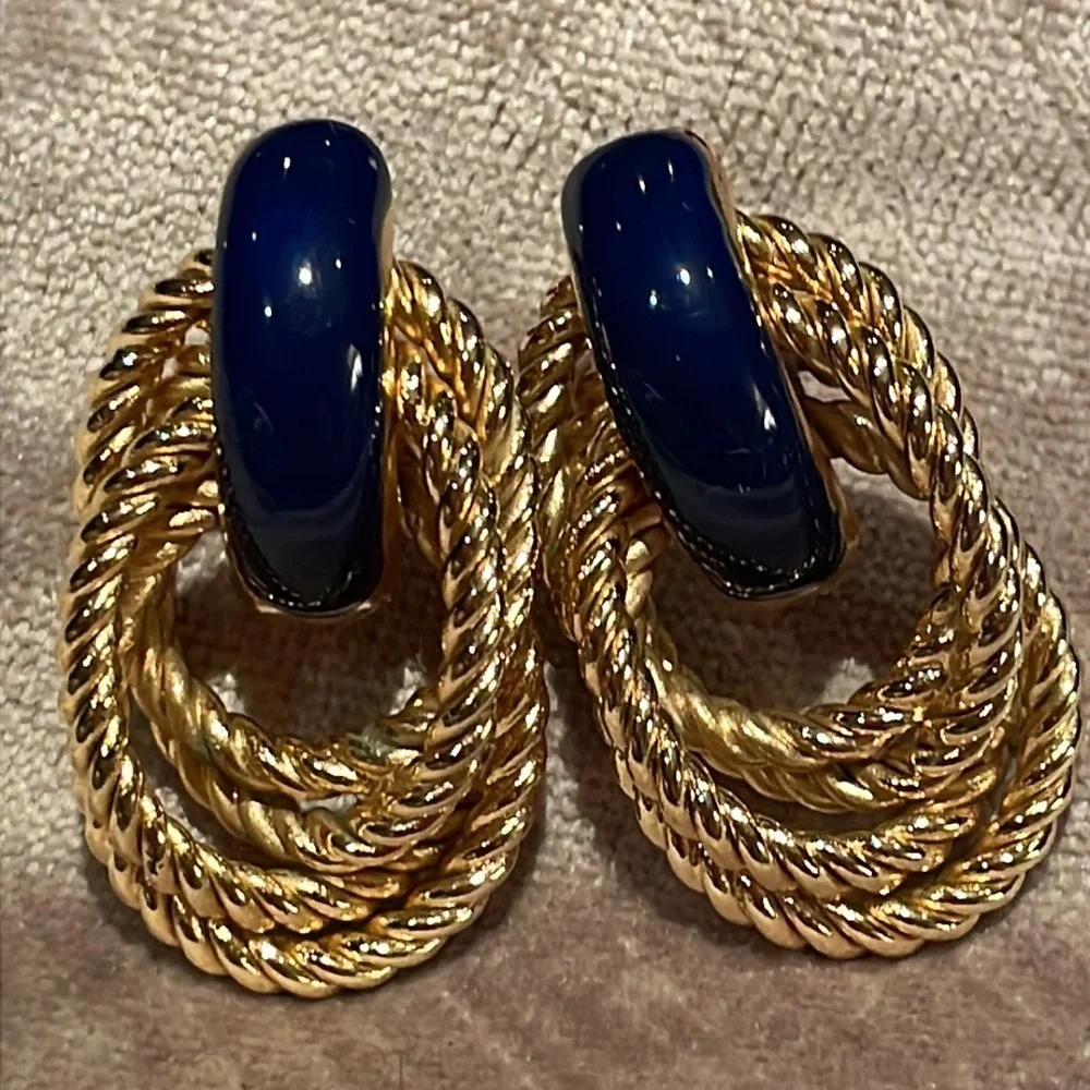 Vintage Gold Twist Earrings Rope Post Back Navy Enamel - Picture 7 of 7